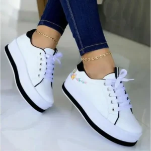 Hillsupshoes Women'S Fashion Round Toe Thick Sole Shallow Lace-Up Casual Sneakers