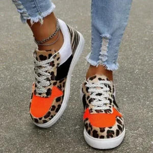 Hillsupshoes Fashionable Round Toe Lace-Up Sneakers